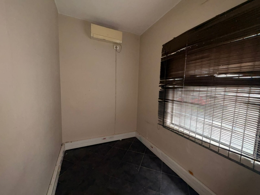 Commercial Property for Sale in Southernwood Eastern Cape